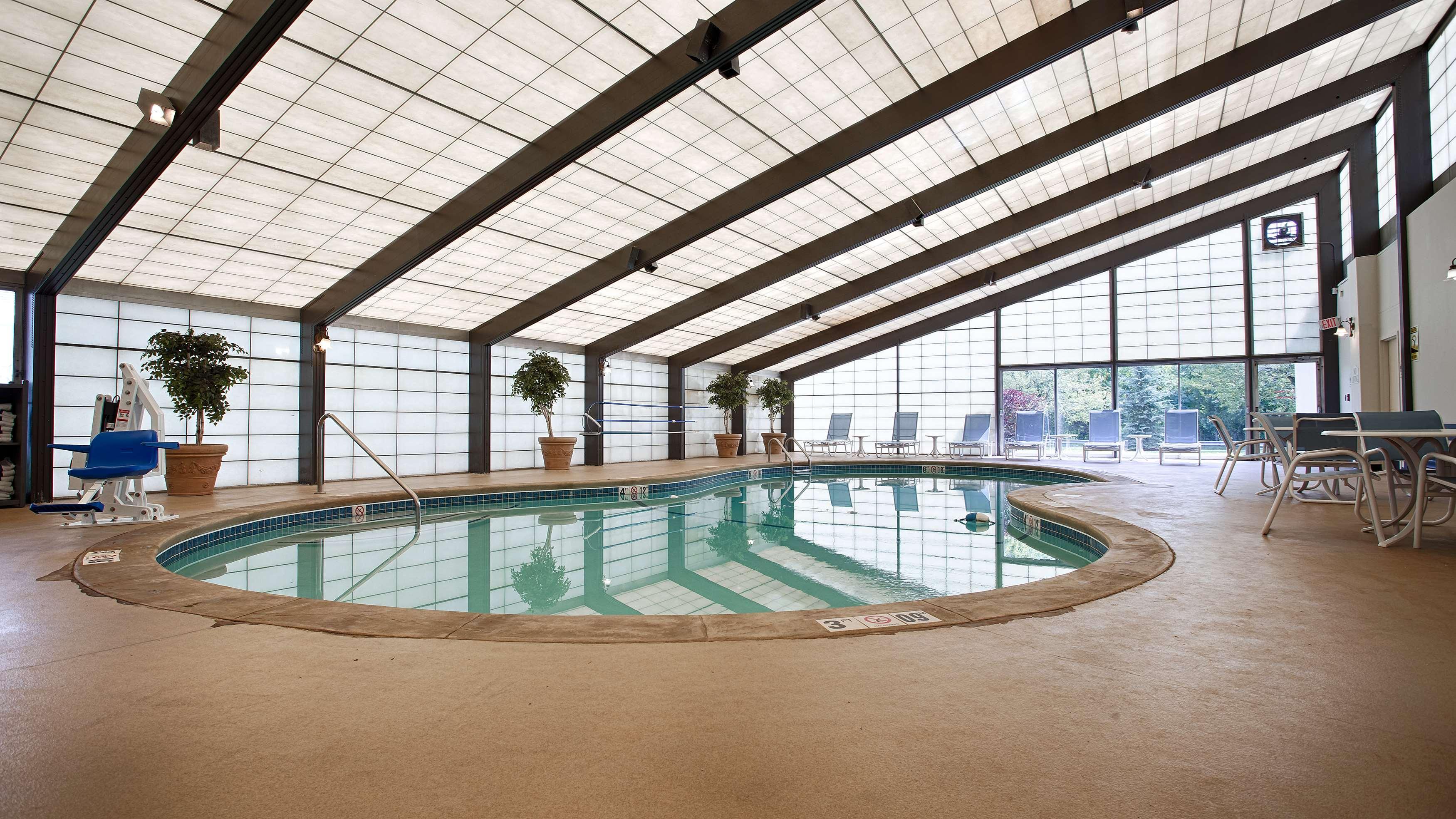 Best Western Plus New Englander Woburn Exteriör bild