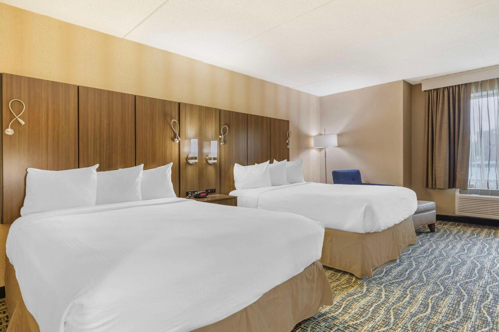 Best Western Plus New Englander Woburn Exteriör bild