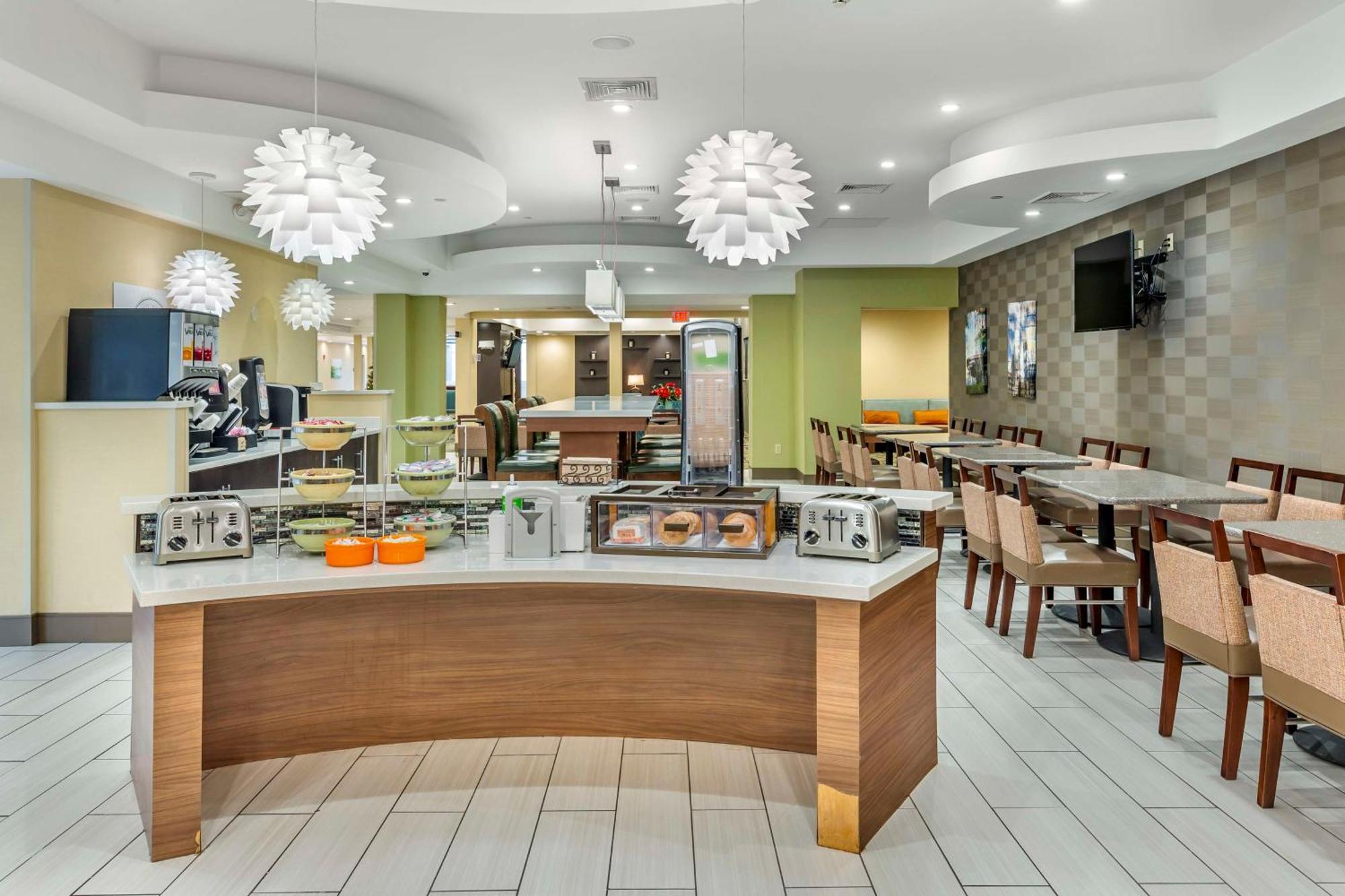 Best Western Plus New Englander Woburn Exteriör bild